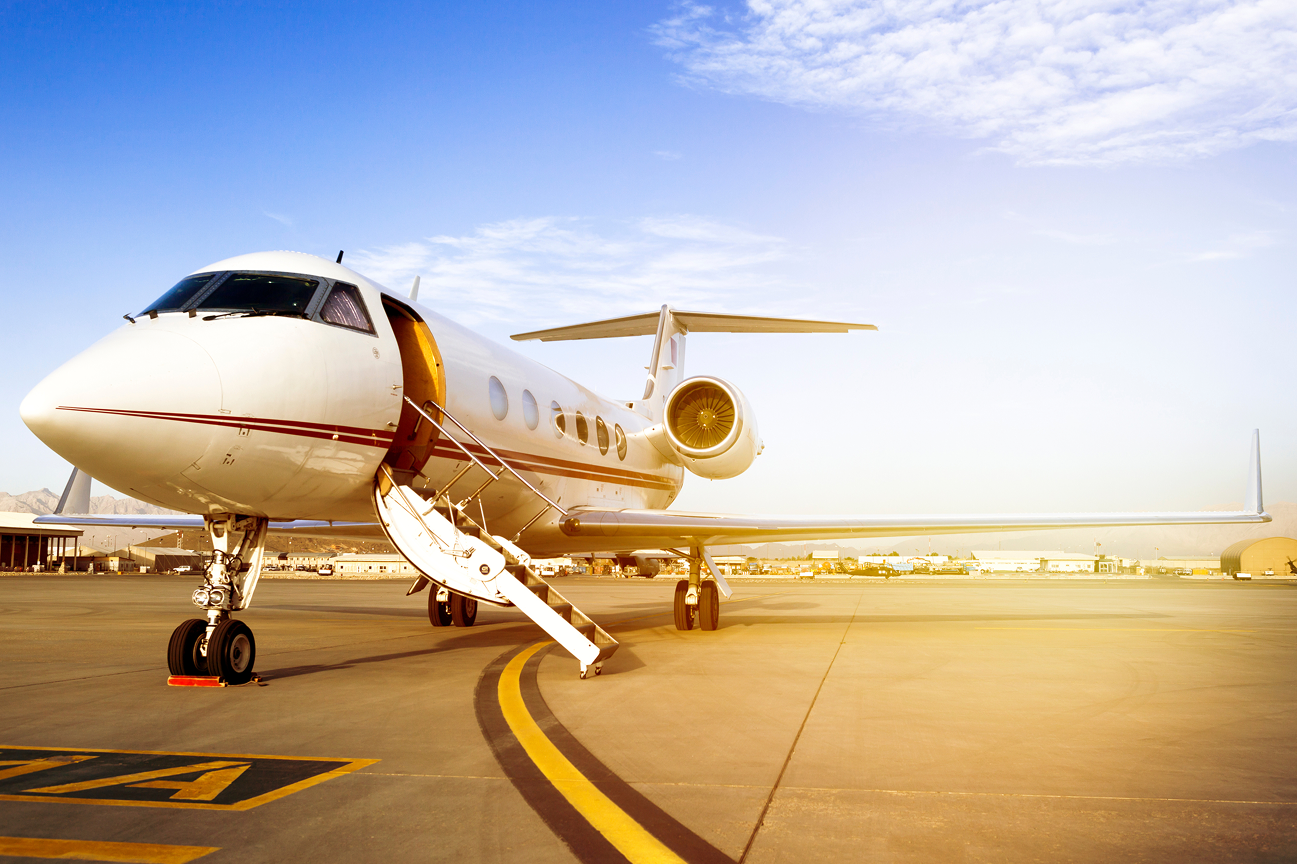 Private Jet на закате
